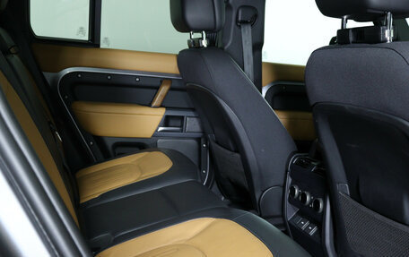 Land Rover Defender II, 2023 год, 9 600 000 рублей, 23 фотография