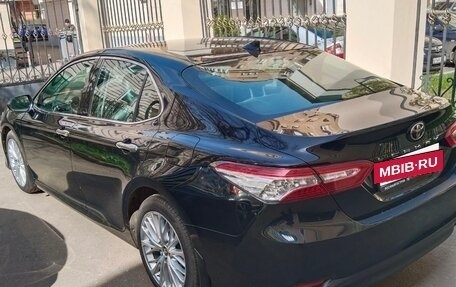 Toyota Camry, 2019 год, 1 489 000 рублей, 2 фотография