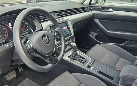Volkswagen Passat B8 рестайлинг, 2019 год, 2 399 000 рублей, 10 фотография