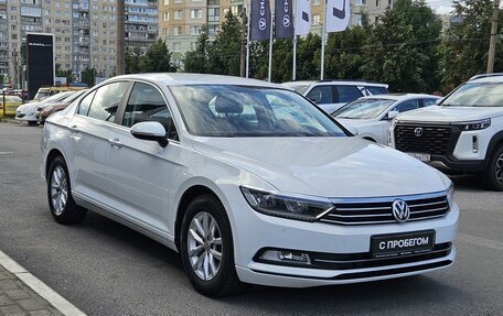 Volkswagen Passat B8 рестайлинг, 2019 год, 2 399 000 рублей, 7 фотография