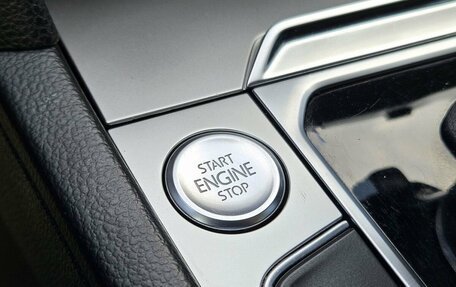 Volkswagen Passat B8 рестайлинг, 2019 год, 2 399 000 рублей, 14 фотография