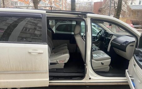Dodge Caravan V, 2007 год, 1 200 000 рублей, 15 фотография