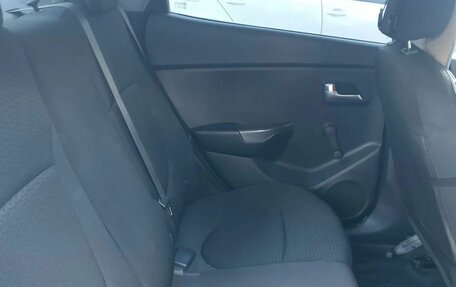 KIA Rio III рестайлинг, 2011 год, 600 000 рублей, 12 фотография