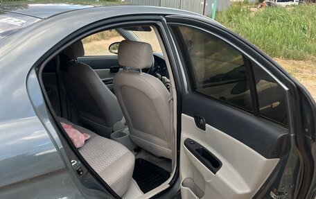 Hyundai Verna II, 2007 год, 450 000 рублей, 3 фотография