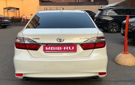 Toyota Camry, 2016 год, 2 100 000 рублей, 2 фотография