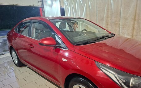 Hyundai Solaris II рестайлинг, 2018 год, 1 250 000 рублей, 1 фотография
