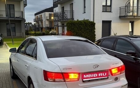 Hyundai Sonata VI, 2008 год, 850 000 рублей, 3 фотография