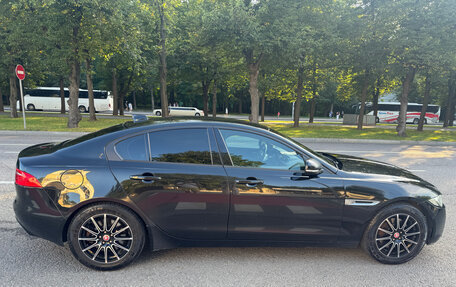 Jaguar XE I рестайлинг, 2017 год, 2 000 000 рублей, 12 фотография