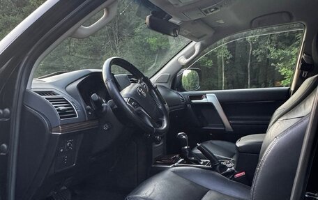 Toyota Land Cruiser Prado 150 рестайлинг 2, 2017 год, 5 700 000 рублей, 5 фотография