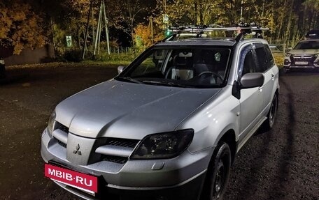 Mitsubishi Outlander III рестайлинг 3, 2004 год, 950 000 рублей, 12 фотография