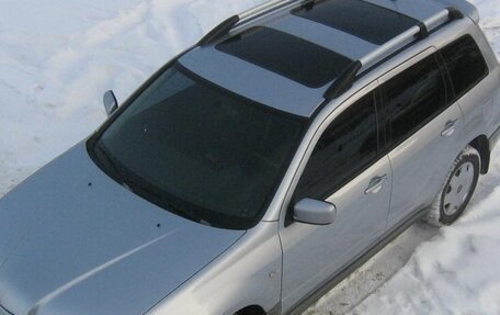 Mitsubishi Outlander III рестайлинг 3, 2004 год, 950 000 рублей, 20 фотография