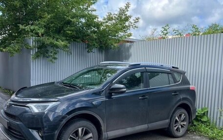 Toyota RAV4, 2017 год, 2 300 000 рублей, 2 фотография