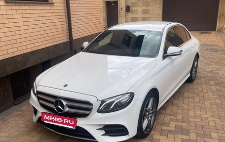 Mercedes-Benz E-Класс, 2019 год, 4 180 000 рублей, 2 фотография