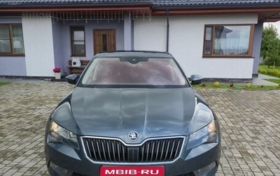 Skoda Superb III рестайлинг, 2018 год, 1 750 000 рублей, 1 фотография