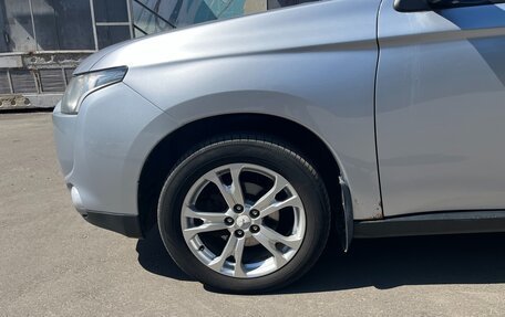 Mitsubishi Outlander III рестайлинг 3, 2012 год, 1 170 000 рублей, 10 фотография