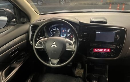 Mitsubishi Outlander III рестайлинг 3, 2012 год, 1 170 000 рублей, 14 фотография