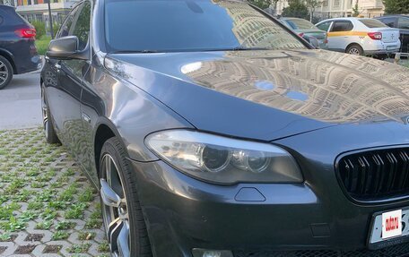 BMW 5 серия, 2010 год, 1 150 000 рублей, 2 фотография