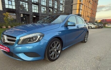 Mercedes-Benz A-Класс, 2014 год, 1 900 000 рублей, 2 фотография
