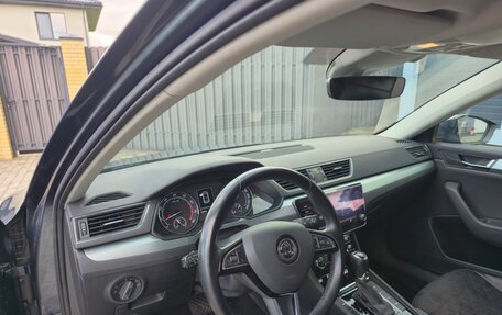 Skoda Superb III рестайлинг, 2018 год, 1 750 000 рублей, 7 фотография