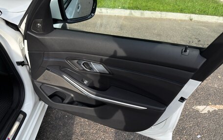 BMW 3 серия, 2021 год, 4 400 000 рублей, 27 фотография