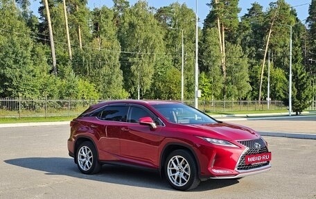 Lexus RX IV рестайлинг, 2022 год, 6 350 000 рублей, 8 фотография