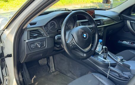 BMW 3 серия, 2013 год, 1 590 000 рублей, 12 фотография