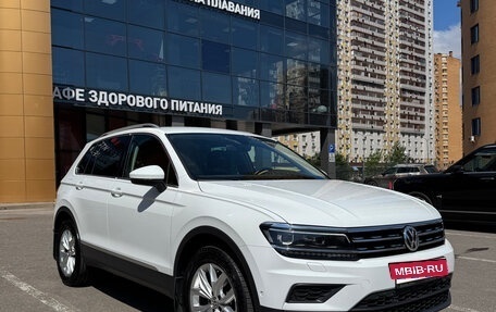 Volkswagen Tiguan II, 2020 год, 3 190 000 рублей, 6 фотография