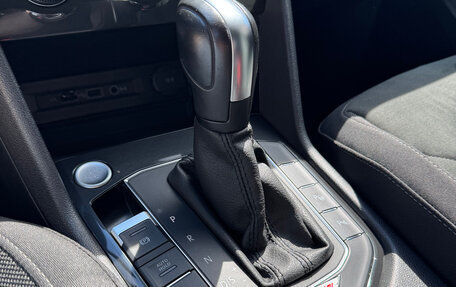 Volkswagen Tiguan II, 2020 год, 3 190 000 рублей, 20 фотография