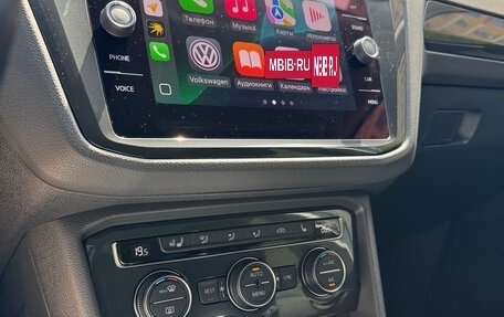 Volkswagen Tiguan II, 2020 год, 3 190 000 рублей, 19 фотография