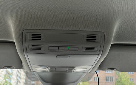 Volkswagen Tiguan II, 2020 год, 3 190 000 рублей, 26 фотография