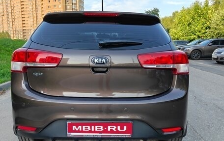 KIA Rio III рестайлинг, 2015 год, 1 000 000 рублей, 5 фотография
