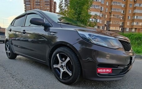 KIA Rio III рестайлинг, 2015 год, 1 000 000 рублей, 8 фотография