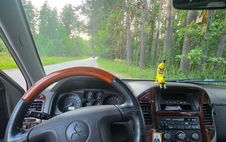 Mitsubishi Pajero III рестайлинг, 2003 год, 890 000 рублей, 4 фотография