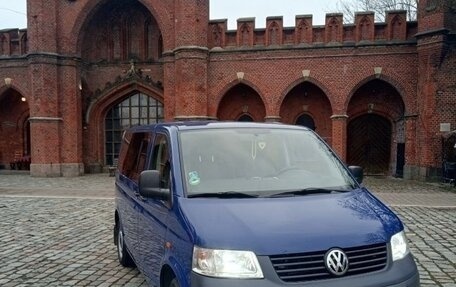 Volkswagen Transporter T5 рестайлинг, 2007 год, 1 450 000 рублей, 1 фотография
