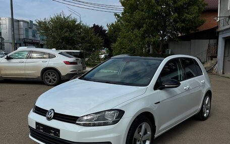 Volkswagen Golf VII, 2019 год, 1 900 000 рублей, 2 фотография