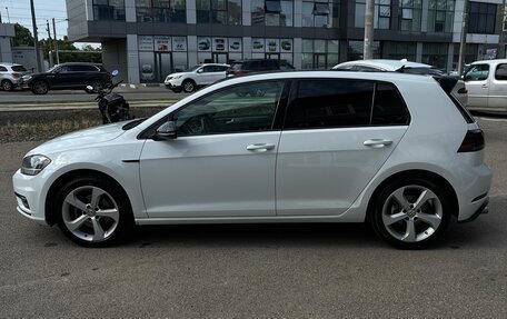 Volkswagen Golf VII, 2019 год, 1 900 000 рублей, 10 фотография