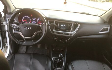 Hyundai Solaris II рестайлинг, 2019 год, 1 100 000 рублей, 7 фотография