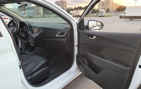 Hyundai Solaris II рестайлинг, 2019 год, 1 100 000 рублей, 9 фотография