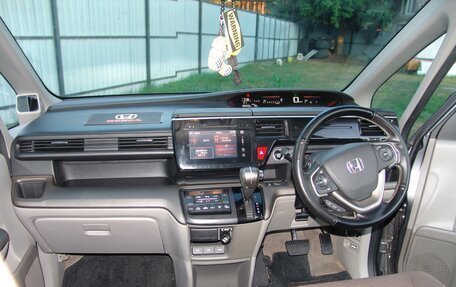 Honda Stepwgn IV, 2015 год, 1 555 000 рублей, 12 фотография