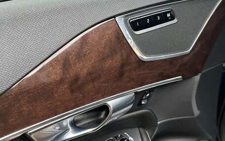 Volvo XC90 II рестайлинг, 2018 год, 3 900 000 рублей, 8 фотография