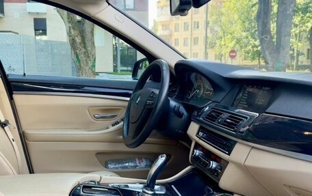 BMW 5 серия, 2013 год, 1 250 000 рублей, 15 фотография