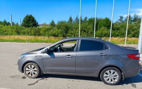 KIA Rio III рестайлинг, 2013 год, 650 000 рублей, 2 фотография
