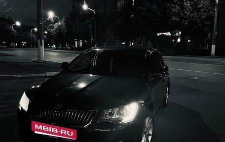 Skoda Superb III рестайлинг, 2013 год, 1 500 000 рублей, 2 фотография