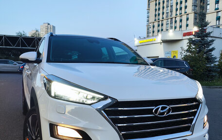 Hyundai Tucson III, 2019 год, 2 350 000 рублей, 2 фотография