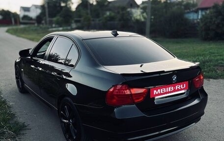 BMW 3 серия, 2010 год, 800 000 рублей, 2 фотография