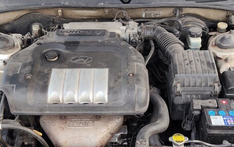 Hyundai Sonata IV рестайлинг, 2005 год, 250 000 рублей, 6 фотография