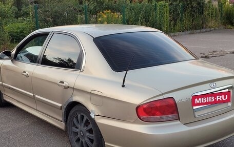 Hyundai Sonata IV рестайлинг, 2005 год, 250 000 рублей, 3 фотография