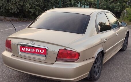 Hyundai Sonata IV рестайлинг, 2005 год, 250 000 рублей, 2 фотография