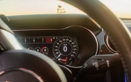 Ford Mustang VI рестайлинг, 2021 год, 5 000 000 рублей, 8 фотография