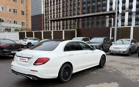Mercedes-Benz E-Класс, 2018 год, 3 890 000 рублей, 5 фотография